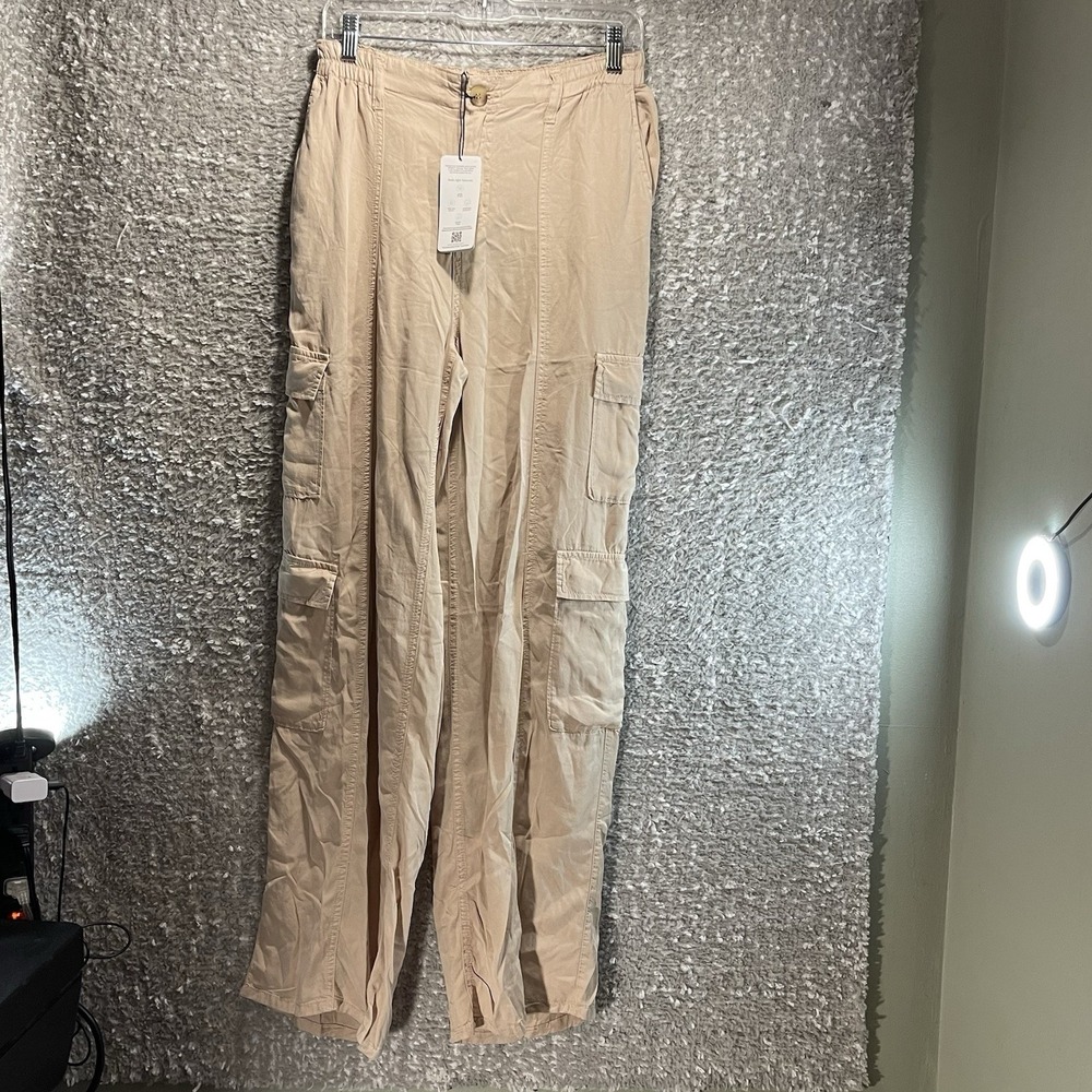 Love Tree Women's Tencel Cargo Beige Pants Size Large Preppy Casual Vacation NWT